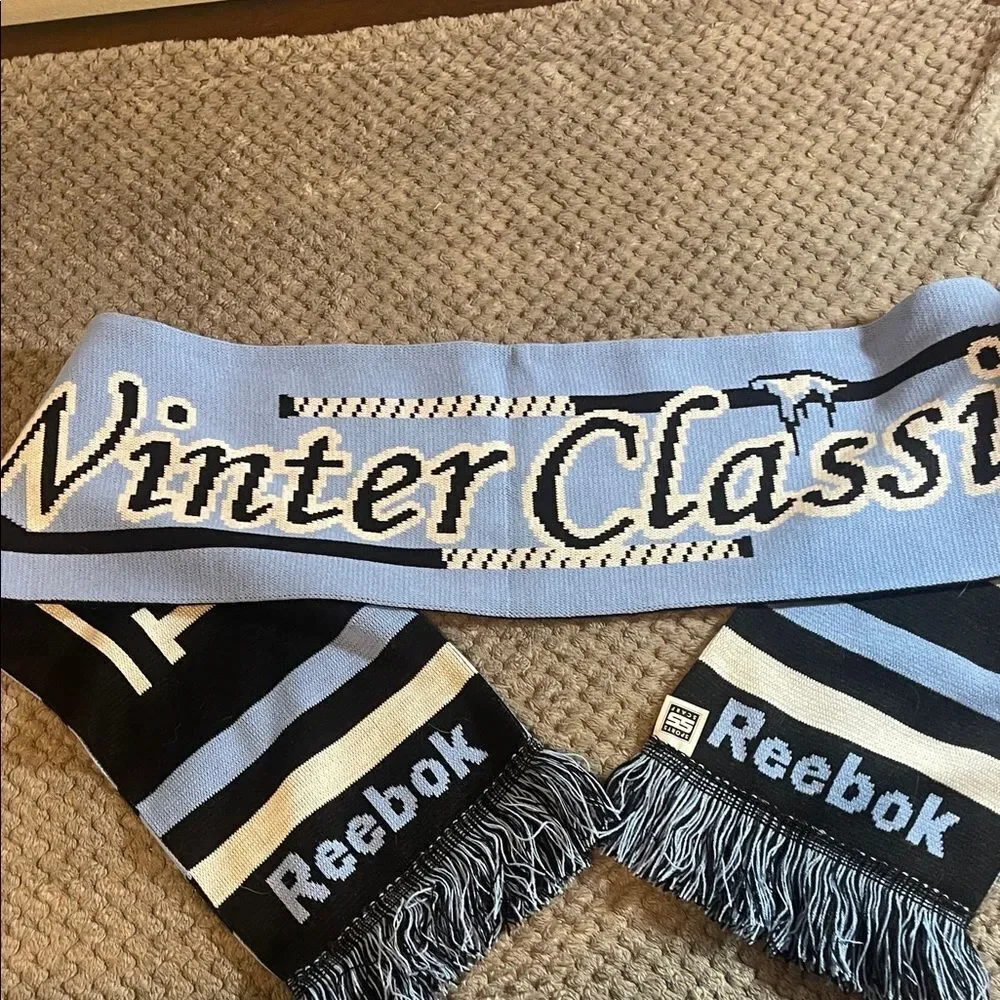 Reebok Pittsburgh 2011 Winter classic scarf